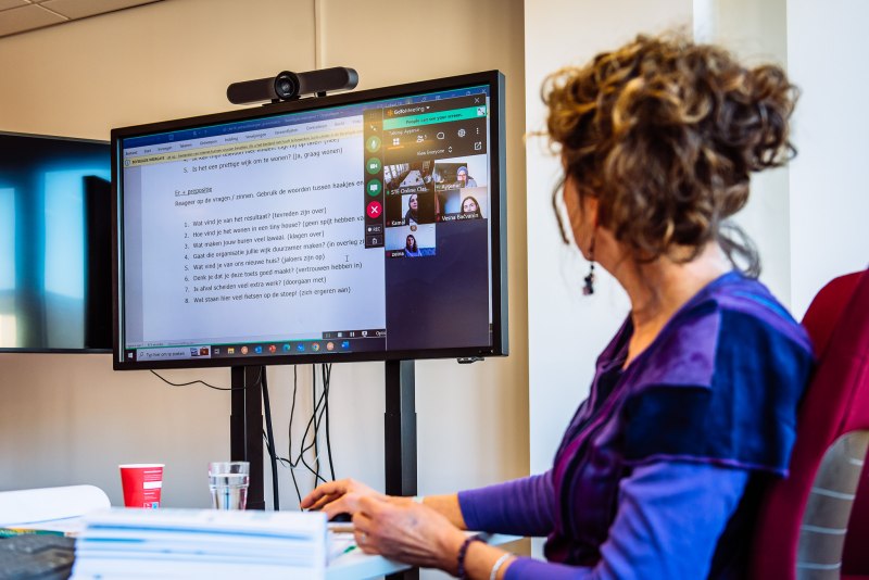 Freelance docent NT2 voor de regio Eindhoven, minimaal één dag per werkweek beschikbaar van 17.15 – 19.15 uur.